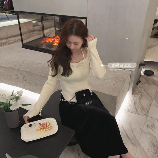 金蘑菇菇【Iris恋曲  断码XS码  】自带小心机的钻钻挂脖针织裙/上衣 商品图3