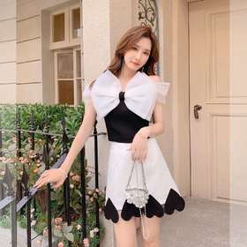 张心子【蝴蝶少女】蝴蝶结吊带礼服2022夏季女装新款性感露背上衣 U2202261