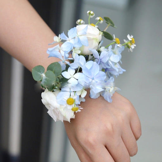 手腕花-高级商务会议酒会婚礼新娘伴娘鲜花手腕配花伴手礼成人礼领证拍照道具（满100元起送） 商品图6