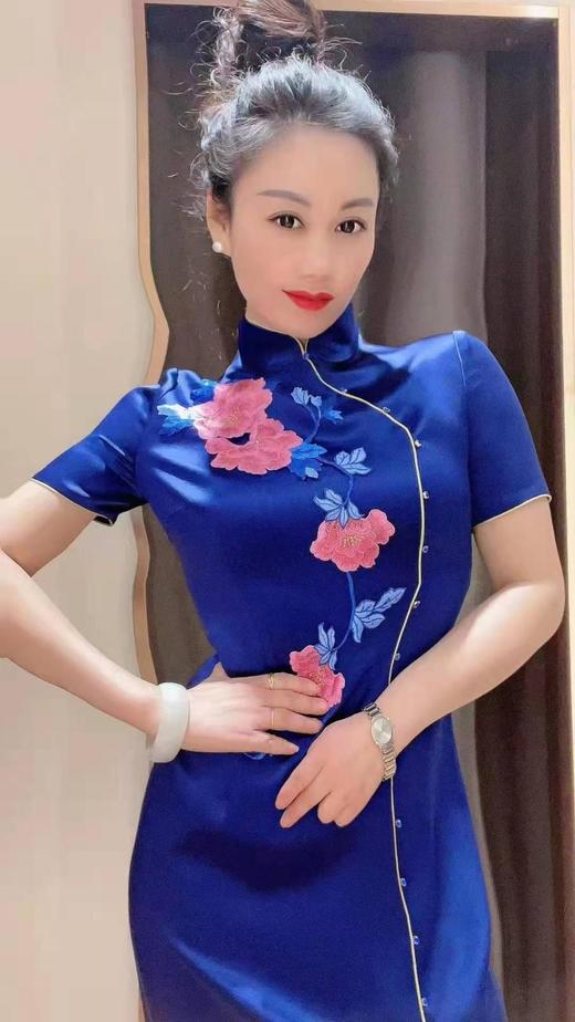 3楼 莱迪雅服饰  醋酸纤维礼服 商品图0