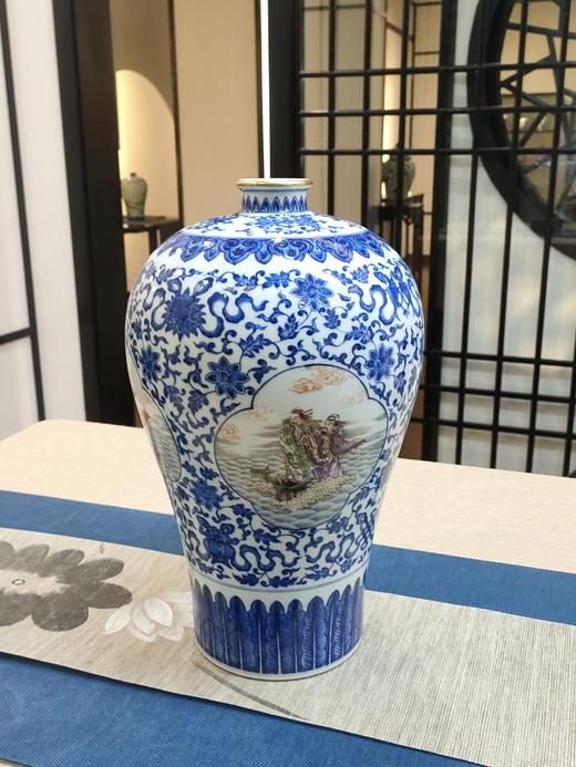 涂杏花：青花加彩缠枝莲开窗八仙过海梅瓶 商品图0