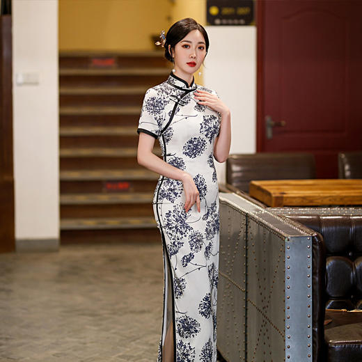 2022春夏改良长款宽边八扣旗袍日常复古修身老上海时尚旗袍  ZA5100 商品图1