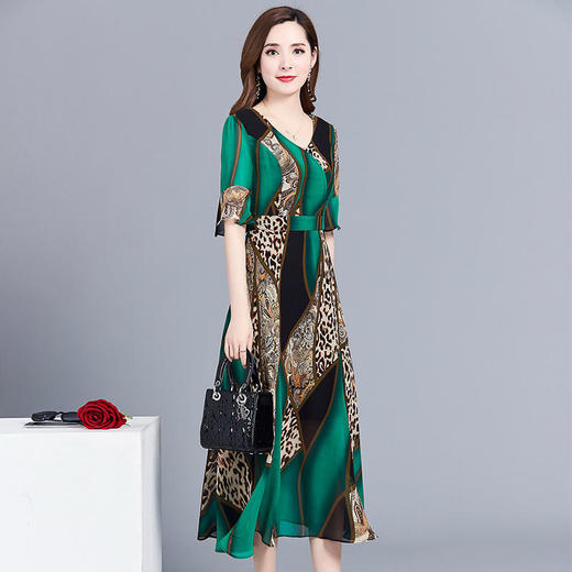 YWE YY932印花中长款连衣裙韩版修身气质优雅大码a字裙 商品图3