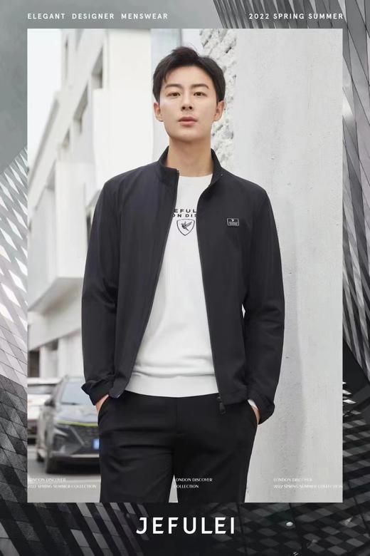 【4F】吉弗雷白色百搭长袖时尚内搭T恤 商品图0