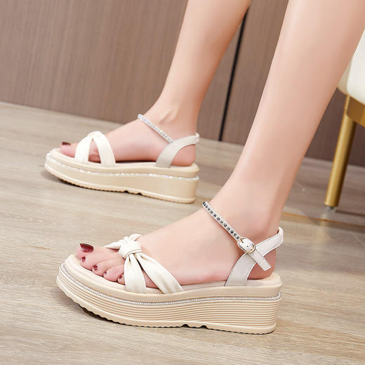 2022夏季新款厚底时尚休闲女鞋防滑运动沙滩 AM287 商品图0