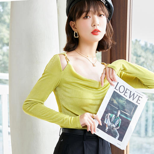 纯色修身，新款显瘦打底衫小心机露肩荡领T恤上衣KQL-1837 商品图2