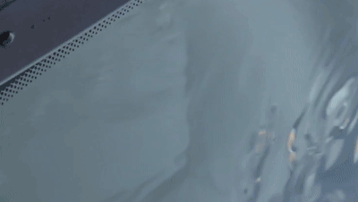 雨天行车神器丨挡风玻璃不沾雨，一喷一擦，视野远100米