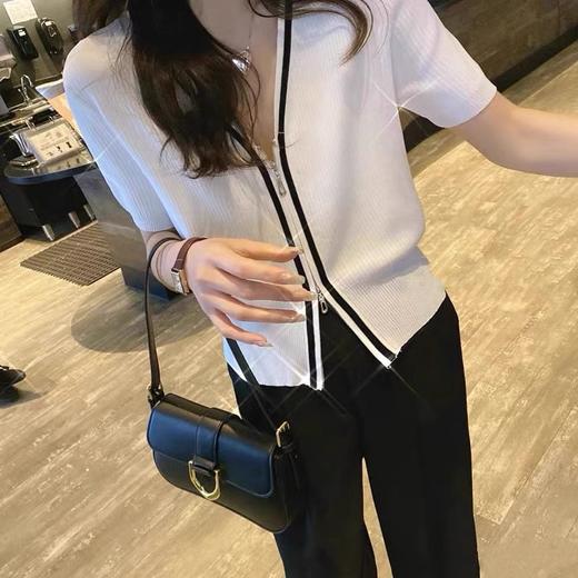 岚可可V领撞色双头拉链冰丝短袖 商品图1