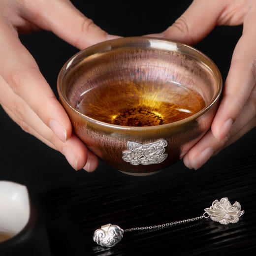 《福上福银盏大师珍品》吴周福大师金丝万缕建盏 足银福字贴花主人杯 茶器复古送礼佳品 商品图0