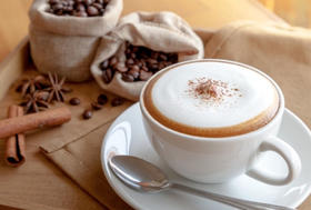 卡布奇诺最初是道袍的名字