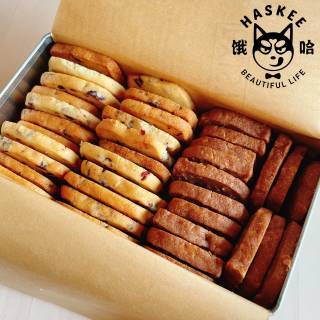 双色铁罐曲奇 商品图0