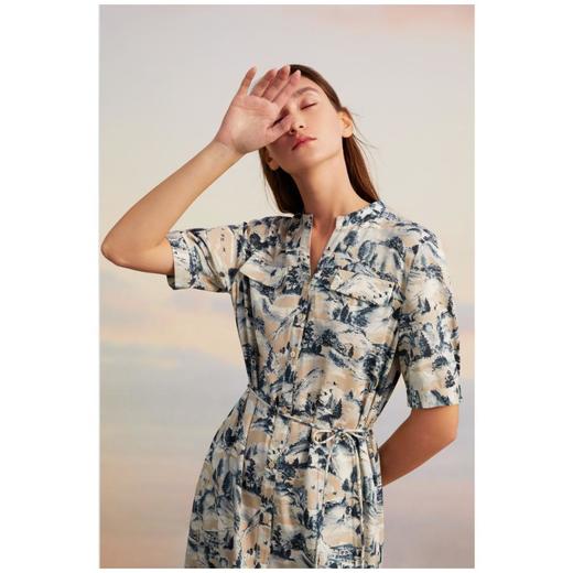 3楼珍贝桑蚕丝V领印花连衣裙 商品图1