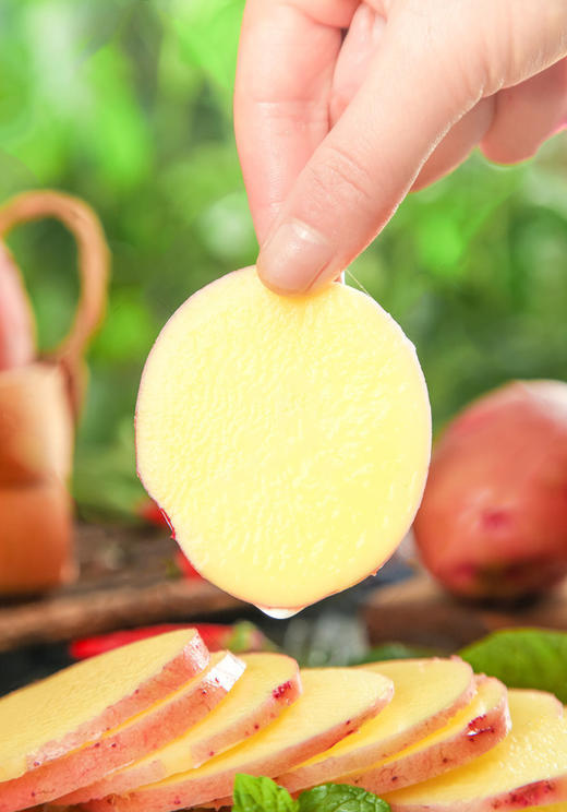 云南高原红皮土豆   沙面细腻，香甜软糯 商品图1