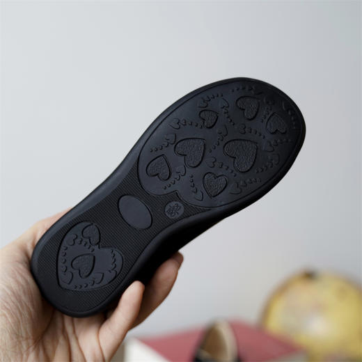 十六籽 经典港风款 女童柔软皮小皮鞋 百搭 牛皮+猪皮内里舞台鞋防滑 商品图4