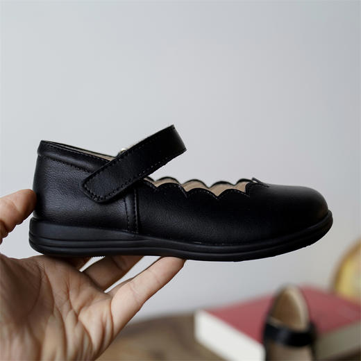 十六籽 经典港风款 女童柔软皮小皮鞋 百搭 牛皮+猪皮内里舞台鞋防滑 商品图3