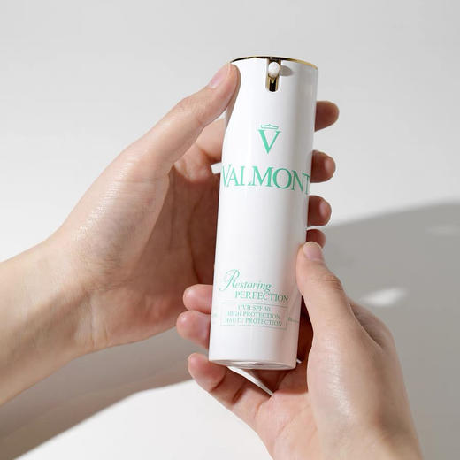 法国 Valmont法尔曼 清透亮颜修护防晒霜 spf50+ 30ml 商品图1