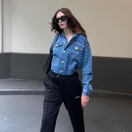  NUTHLogo Jacket牛仔短外套女烧花满印LOGO宽松水洗牛仔夹克外套 商品图1