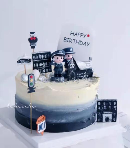 警察糖牌插件蛋糕  （提前24小时预订） 商品图0