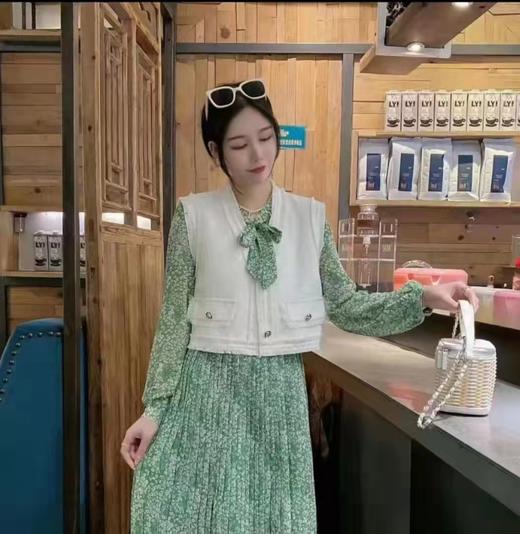 火爆依人套裙1499（4） 商品图0