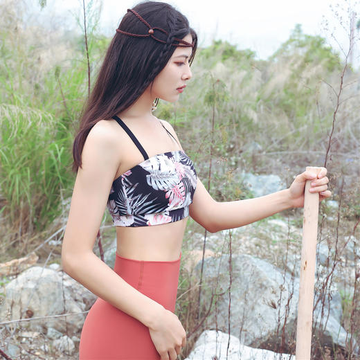 爆款好货 后交叉短背心-墨红叶 商品图1