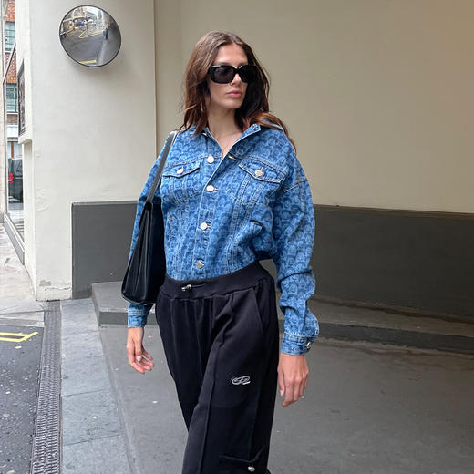  NUTHLogo Jacket牛仔短外套女烧花满印LOGO宽松水洗牛仔夹克外套 商品图3