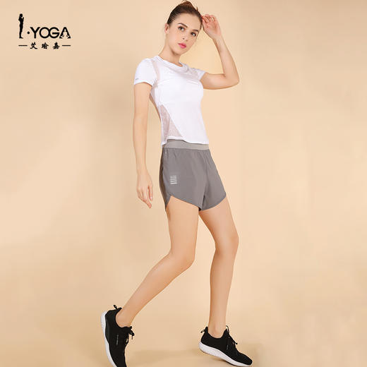 IYOGA  艾瑜嘉 跑步三分裤女  K3-006 商品图1