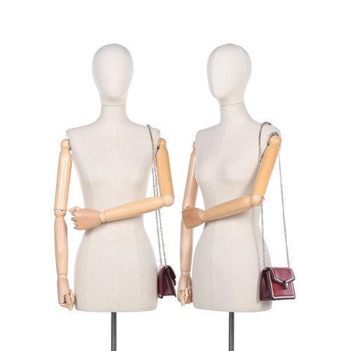 【国内现货】BVLGARI/宝格丽 2021款 女士SERPENTI DIAMOND BLAST系列皮质蛇头扣单肩斜挎包腰包手拿包 288845 商品图4