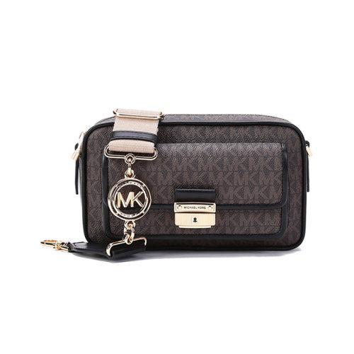 Michael Kors/迈克·科尔斯【22春夏新款】女士Bradshaw系列人造革单肩斜挎包老花图案中号 32F1G2BC2B 商品图5