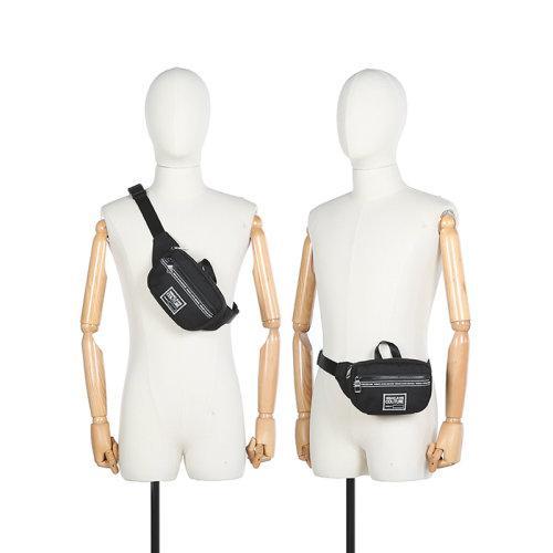 【国内现货】VERSACE JEANS COUTURE/VERSACE JEANS COUTURE 2021款 男士织物手提包胸包斜挎包腰包 71YA4B42 ZS104 商品图4