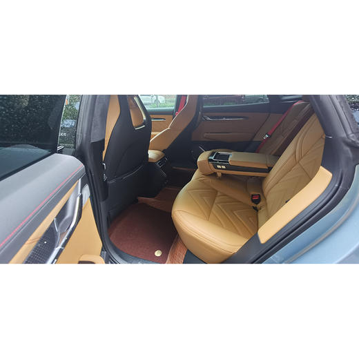 极氪 001 超长续航双电机 YOU版 【长租-深圳】 商品图8