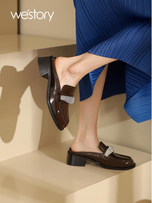 westory2022春夏季新款水钻包头休闲中跟穆勒拖W22AH54811 商品图1