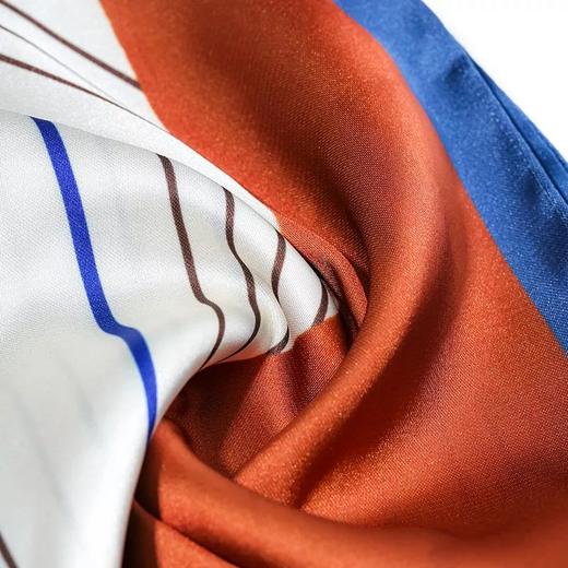 华伦天奴 碟冉梦瑾芳华礼盒GV0491YS 商品图4