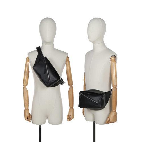 【国内现货】LOEWE/罗意威 2021款 男士小号Puzzle系列牛皮革胸包斜挎包腰包 B510P35X09 商品图4