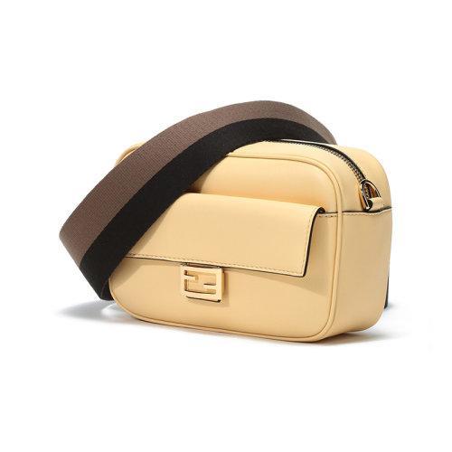 【现货秒发】FENDI/芬迪 女士牛皮迷你单肩斜挎包 8BS042 A5DY 商品图6