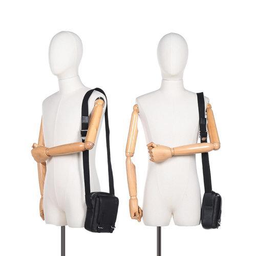 LOEWE/罗意威 2021款 男士超小号军事风格系列牛皮革单肩斜挎包 B553P59X01 商品图4