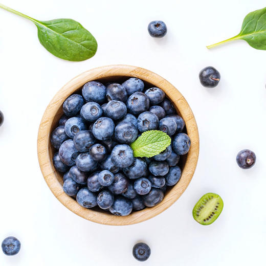 【云南抚仙湖 湖边蓝莓】果肉饱满，酸甜可口，较同品类果花青素、维生素等的常规营养成分含量更胜一筹,含有极为丰富的黄酮类和多糖类化合物，顺丰空运 商品图6