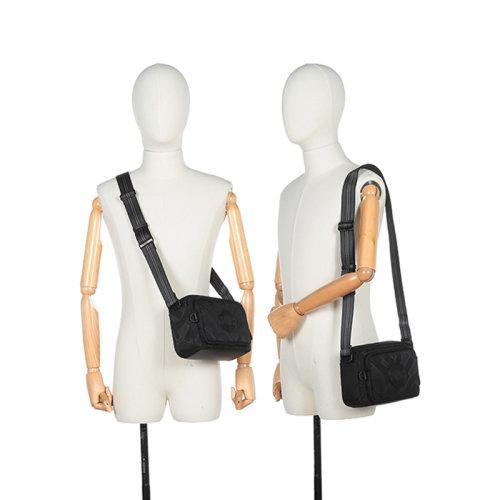 BURBERRY/博柏利 男款聚酯纤维单肩斜挎包 80299891 商品图4