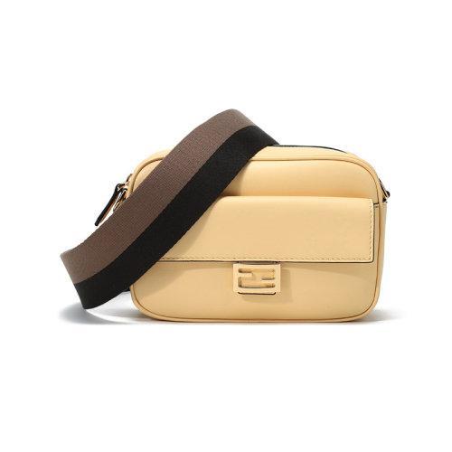 【现货秒发】FENDI/芬迪 女士牛皮迷你单肩斜挎包 8BS042 A5DY 商品图5