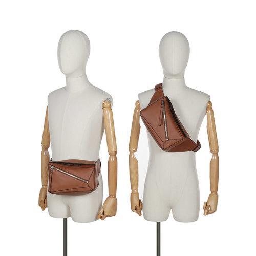 【国内现货】LOEWE/罗意威 2021款 男士小号Puzzle系列牛皮革胸包斜挎包腰包 B510P35X09 商品图9