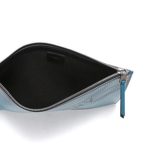 【国内现货秒发】Givenchy/纪梵希 女士羊皮中号镂空手拿包 BB604GB0CM 商品图4