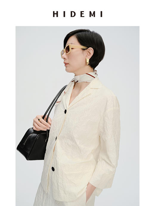HIDEMI 褶皱风格白色极简轻西装套装 西装式上衣/半身裙 商品图4