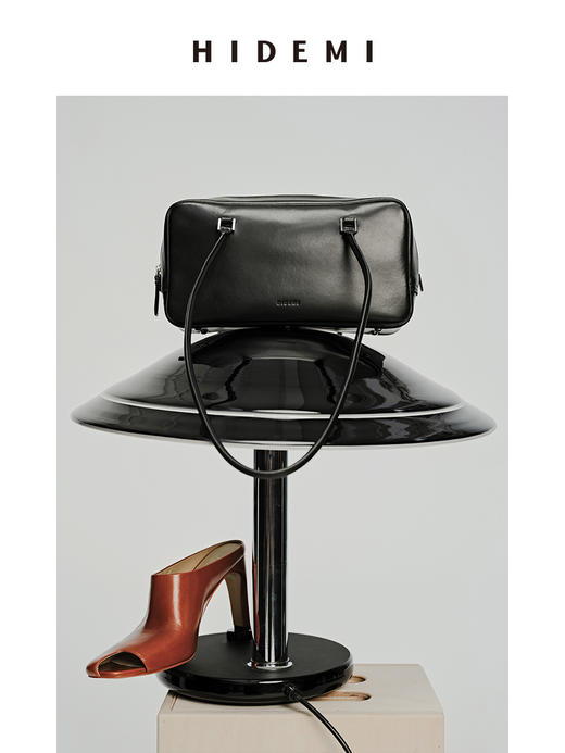 HIDEMI 牛皮波士顿两用包 可手提可腋下肩背 黑色/乳白色 商品图0