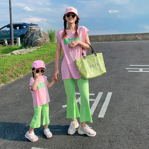 亲子装套装2022新款夏季韩版时髦洋气母女装炸街T恤喇叭裤两件套6国庆清明出游 商品图2