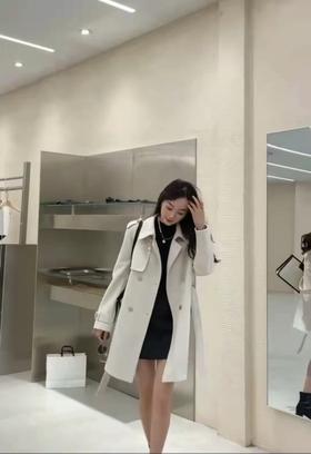 莲依莲外套10023