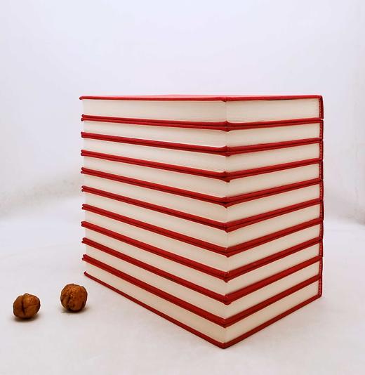 重点推荐：《黄侃黄焯批校昭明文选》，精装全10册

《黄侃黄焯批校昭明文选》，精装全10册，16开，四色印刷，3600多页，黄侃、黄焯批校，据清同治八年湖北崇文书局翻刻胡克家本底本影印，崇文书局202 商品图3