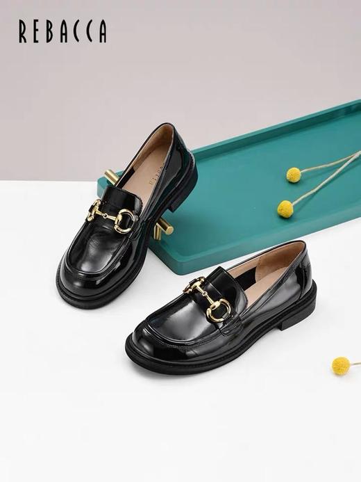 2楼瑞贝卡休闲乐福鞋复古时尚漆皮女鞋 商品图0