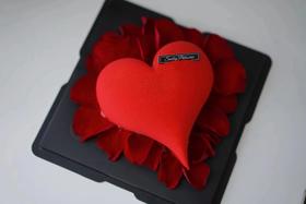 法式慕斯蛋糕 | 凤梨柠檬慕斯 - 红玫瑰爱心