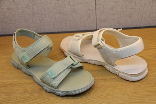 豪行夏季新款20278013运动凉鞋女真皮平底鞋百搭时尚软底舒适女鞋 商品图8