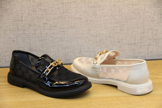 豪行夏新款21201695真皮网纱凉鞋女时尚软底圆头乐福鞋漆皮网面鞋 专柜正品  价格 ¥ 516.00 商品图5