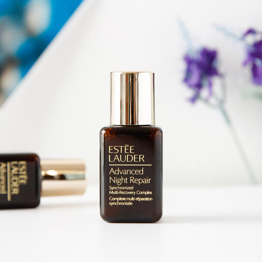 雅诗兰黛特润修护肌活精华露 商品图1